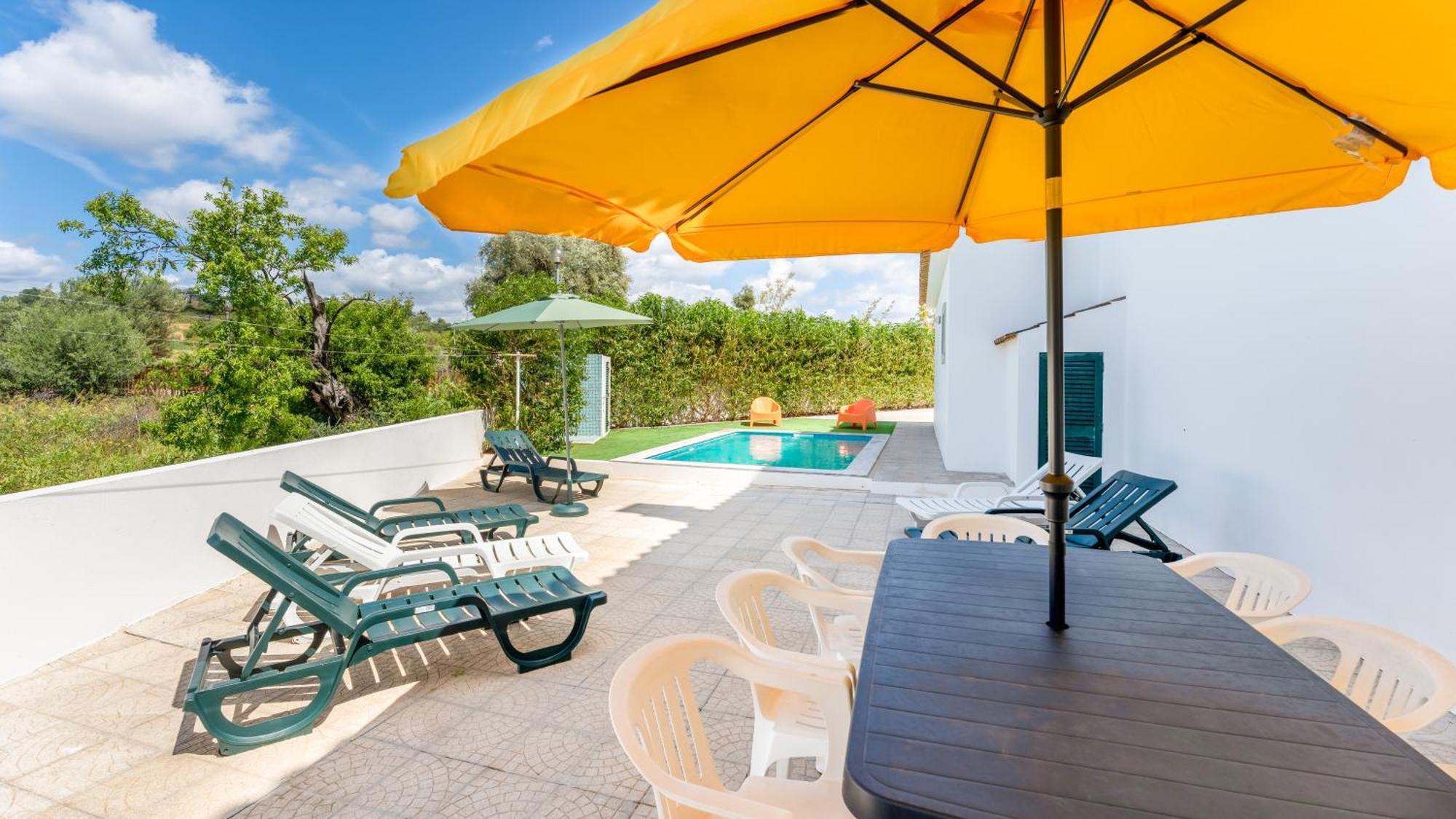 Sunny & Calm 4 Bdr House W/ Pool By Lovelystay Santo Estevao  Exterior foto